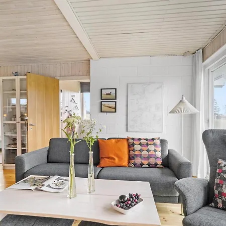 3 Bedroom Lovely In *