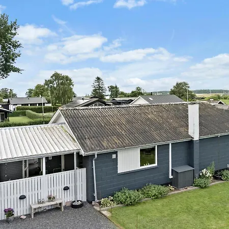 3 Bedroom Lovely In