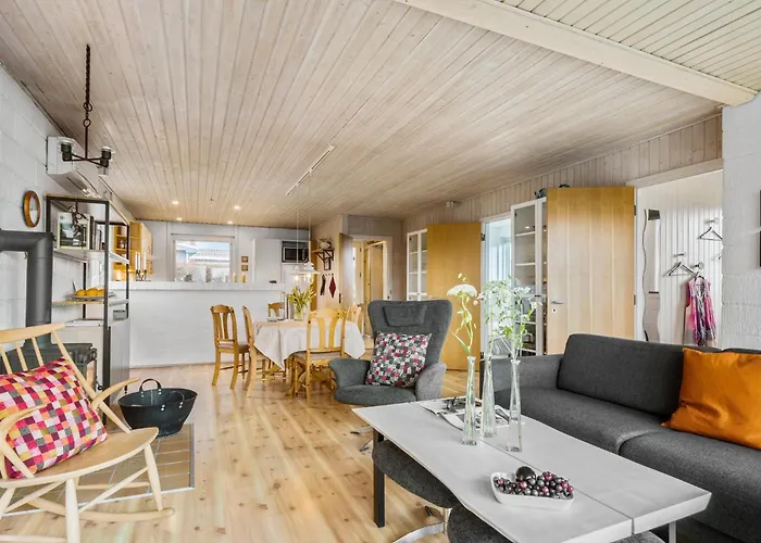3 Bedroom Lovely In