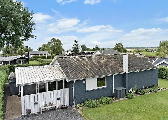 3 Bedroom Lovely In